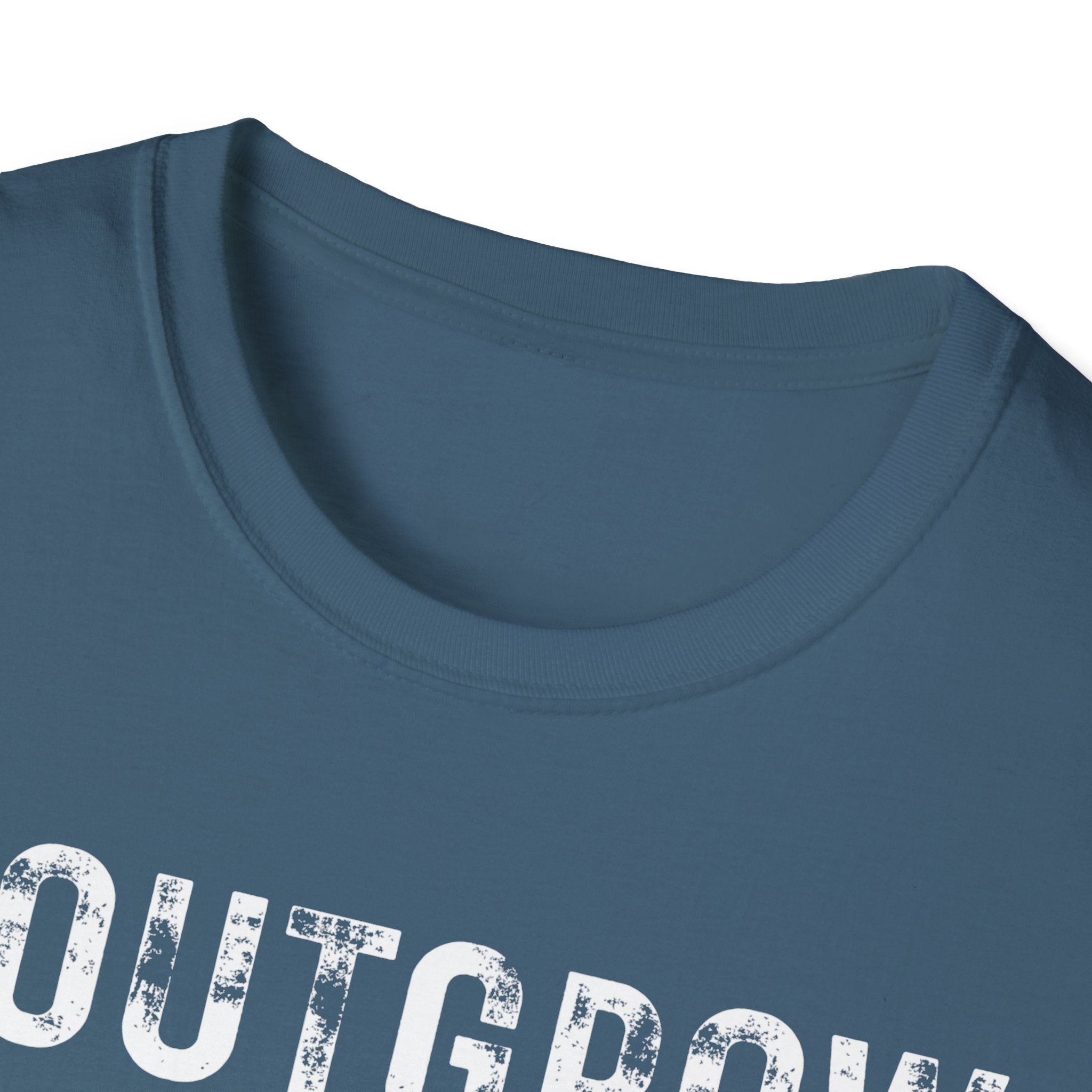 OUTGROW. T-shirt.